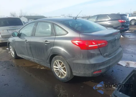 2017 Ford Focus Se z USA, uszkodzony, nr VIN 1FADP3F2XHL253236